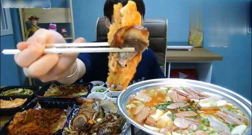 火锅小哥吃瓜,揭秘娱乐圈那些事儿