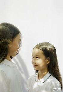 黑龙江父女吃瓜,一场甜蜜的夏日食瓜盛宴