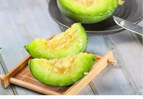 吃口茜瓜,一口咬下，尽享夏日清新